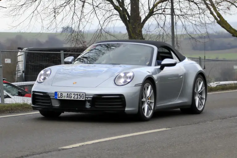 Porsche 911 Cabriolet foto spia 13 dicembre 2018 - 2