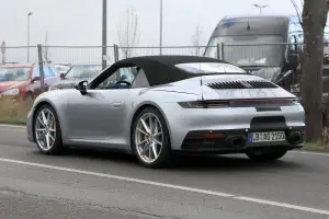 Porsche 911 Cabriolet foto spia 13 dicembre 2018