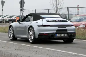 Porsche 911 Cabriolet foto spia 13 dicembre 2018