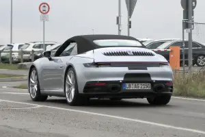 Porsche 911 Cabriolet foto spia 13 dicembre 2018 - 10