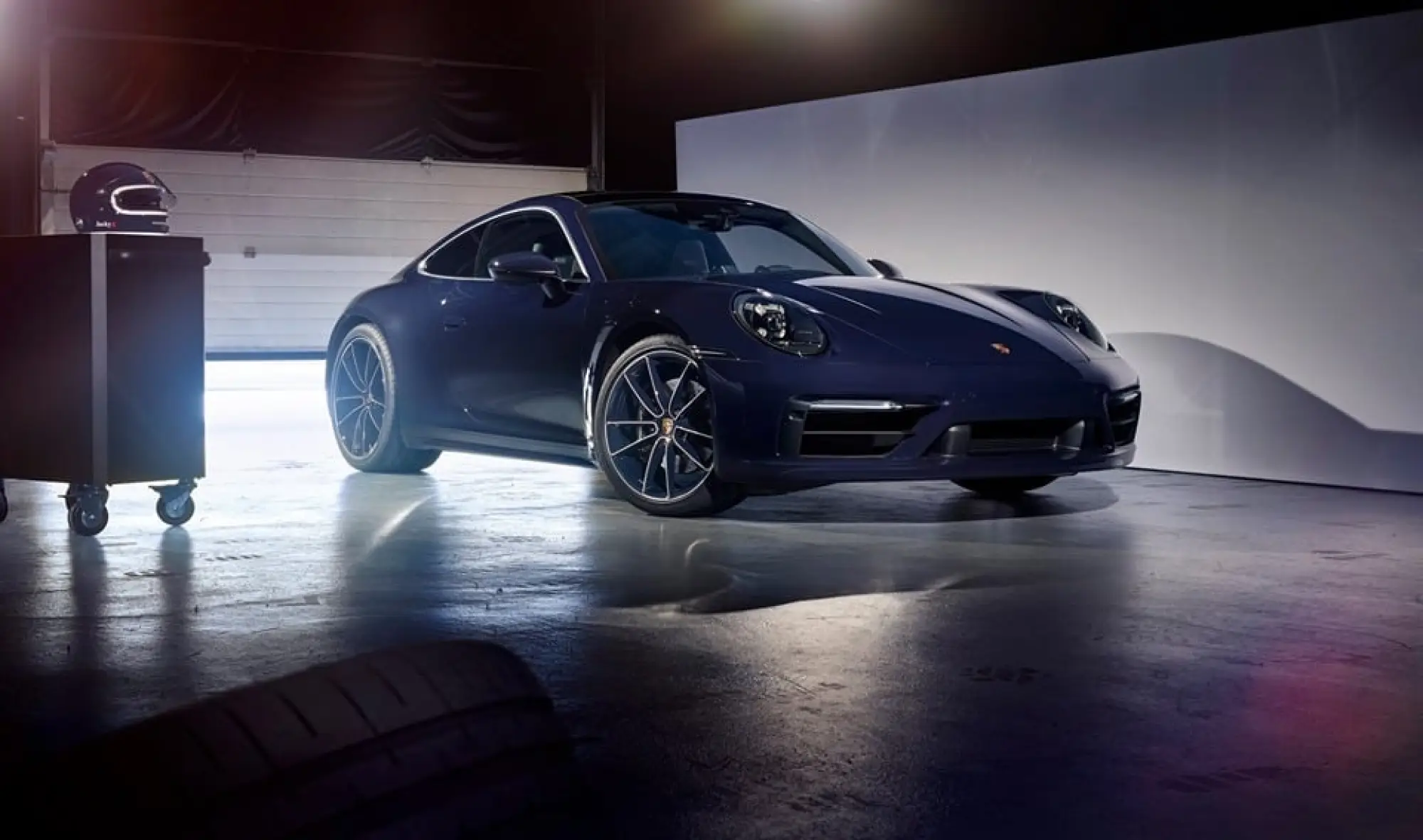 Porsche 911 Carrera 4S Belgian Legend Edition - 1