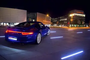 Porsche 911 Carrera 4S - Versione speciale 5 milioni di fan su Facebook