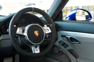 Porsche 911 Carrera 4S - Versione speciale 5 milioni di fan su Facebook