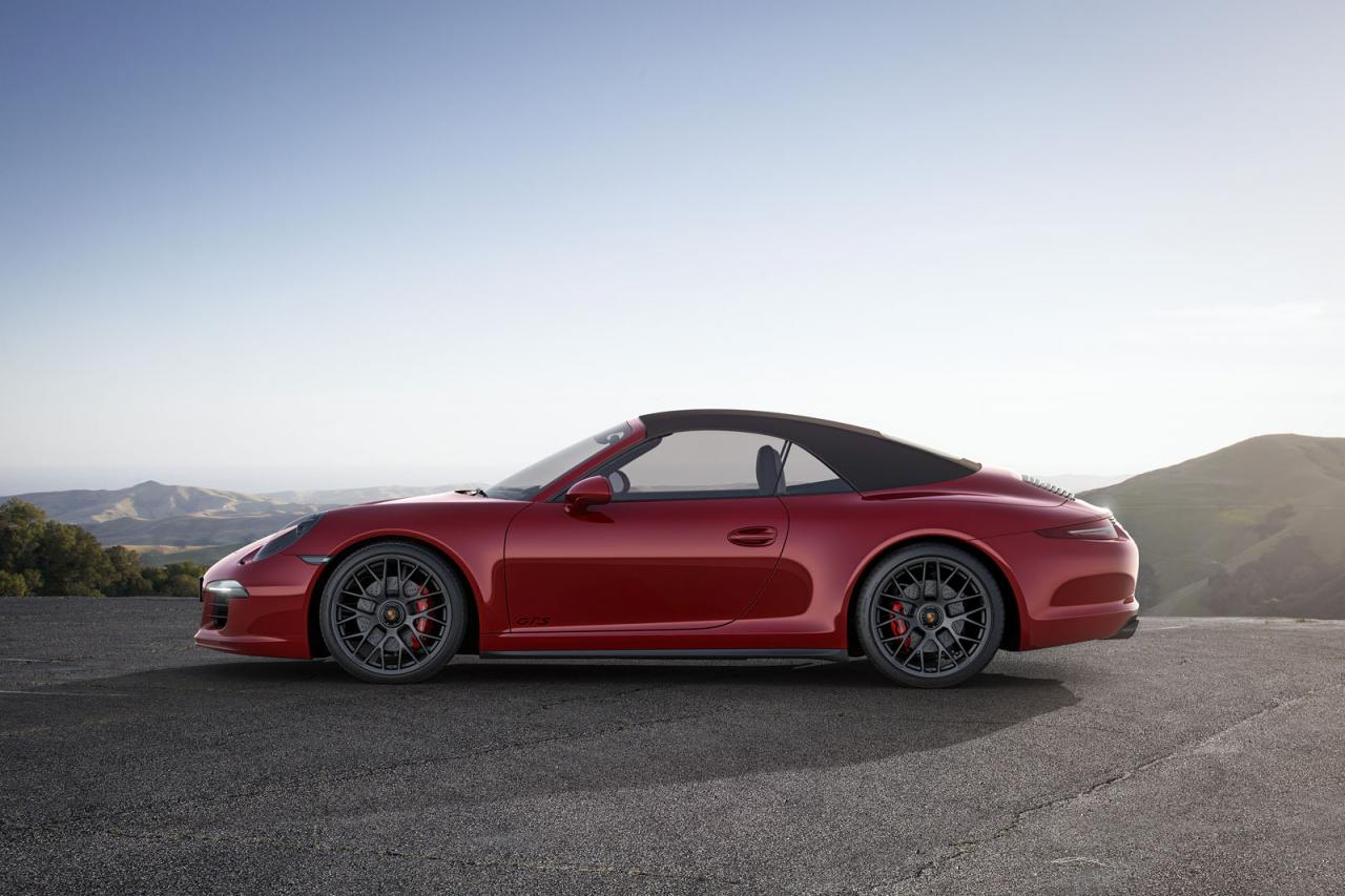 Porsche 911 Carrera GTS 2015