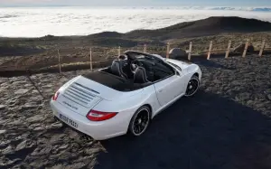 Porsche 911 Carrera GTS - 4