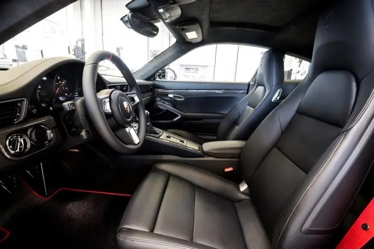 Porsche 911 Carrera S Endurance Racing Edition  - 7