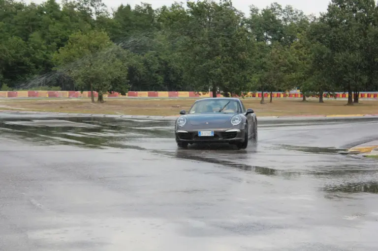 Porsche 911 Carrera S - Prova su strada e su pista Pirelli - 53