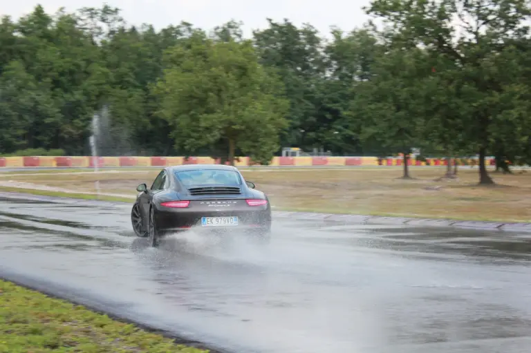 Porsche 911 Carrera S - Prova su strada e su pista Pirelli - 63