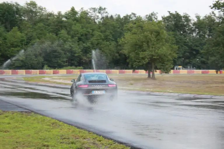 Porsche 911 Carrera S - Prova su strada e su pista Pirelli - 64