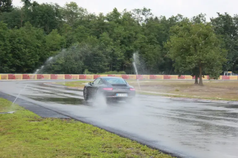 Porsche 911 Carrera S - Prova su strada e su pista Pirelli - 65