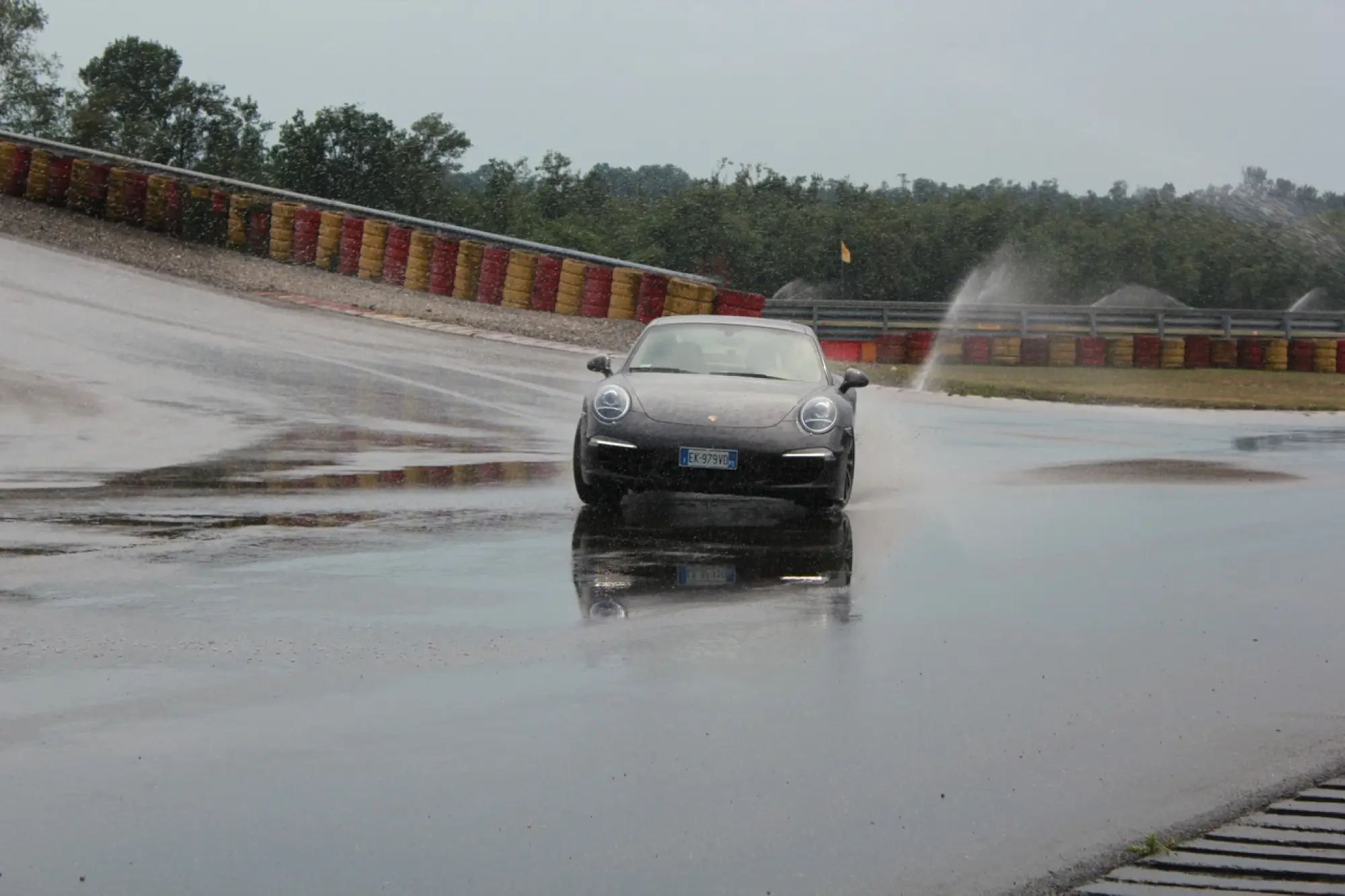 Porsche 911 Carrera S - Prova su strada e su pista Pirelli - 70