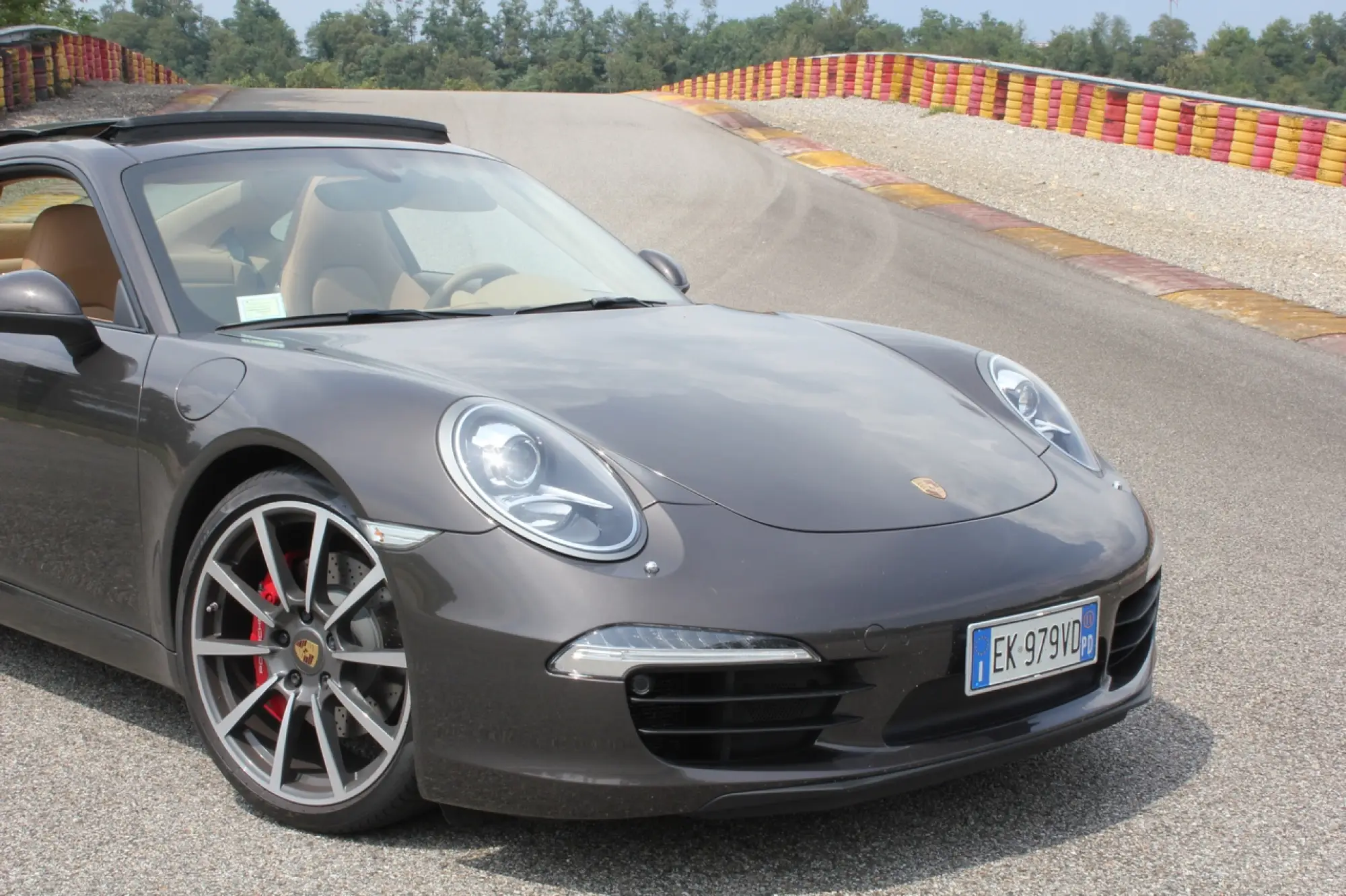 Porsche 911 Carrera S - Prova su strada e su pista Pirelli - 3