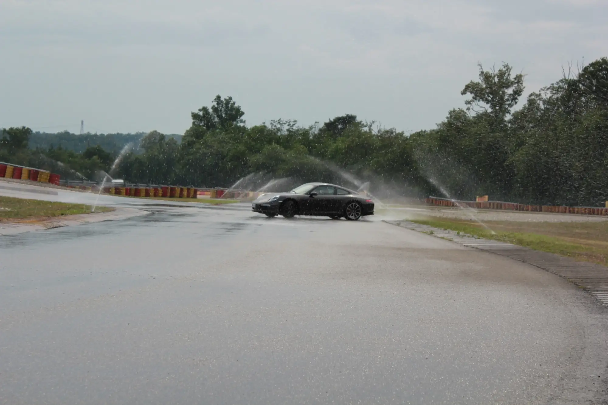 Porsche 911 Carrera S - Prova su strada e su pista Pirelli - 71