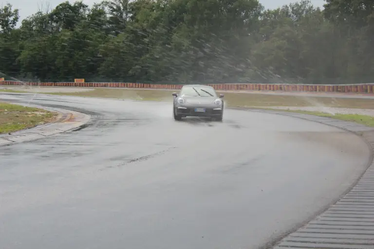 Porsche 911 Carrera S - Prova su strada e su pista Pirelli - 81
