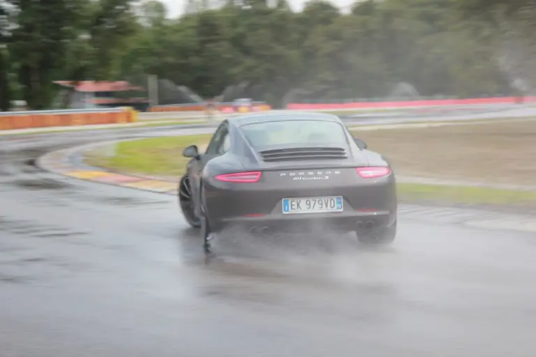 Porsche 911 Carrera S - Prova su strada e su pista Pirelli - 83