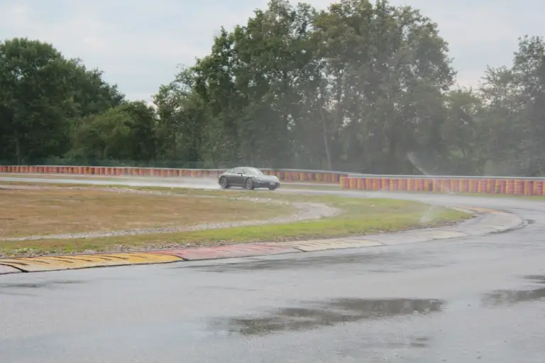 Porsche 911 Carrera S - Prova su strada e su pista Pirelli - 87