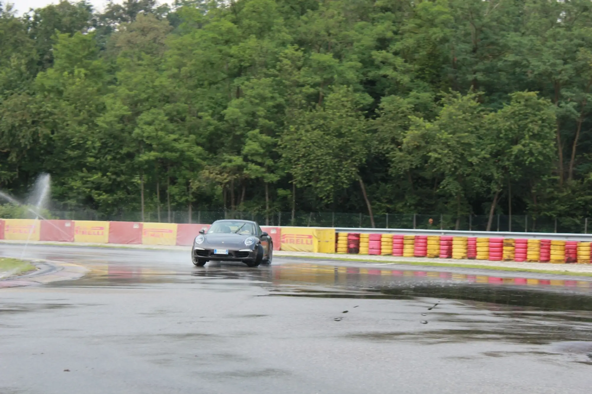 Porsche 911 Carrera S - Prova su strada e su pista Pirelli - 95