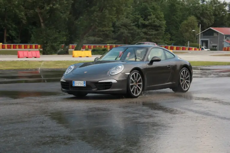 Porsche 911 Carrera S - Prova su strada e su pista Pirelli - 103