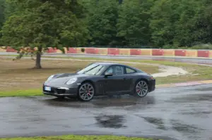 Porsche 911 Carrera S - Prova su strada e su pista Pirelli