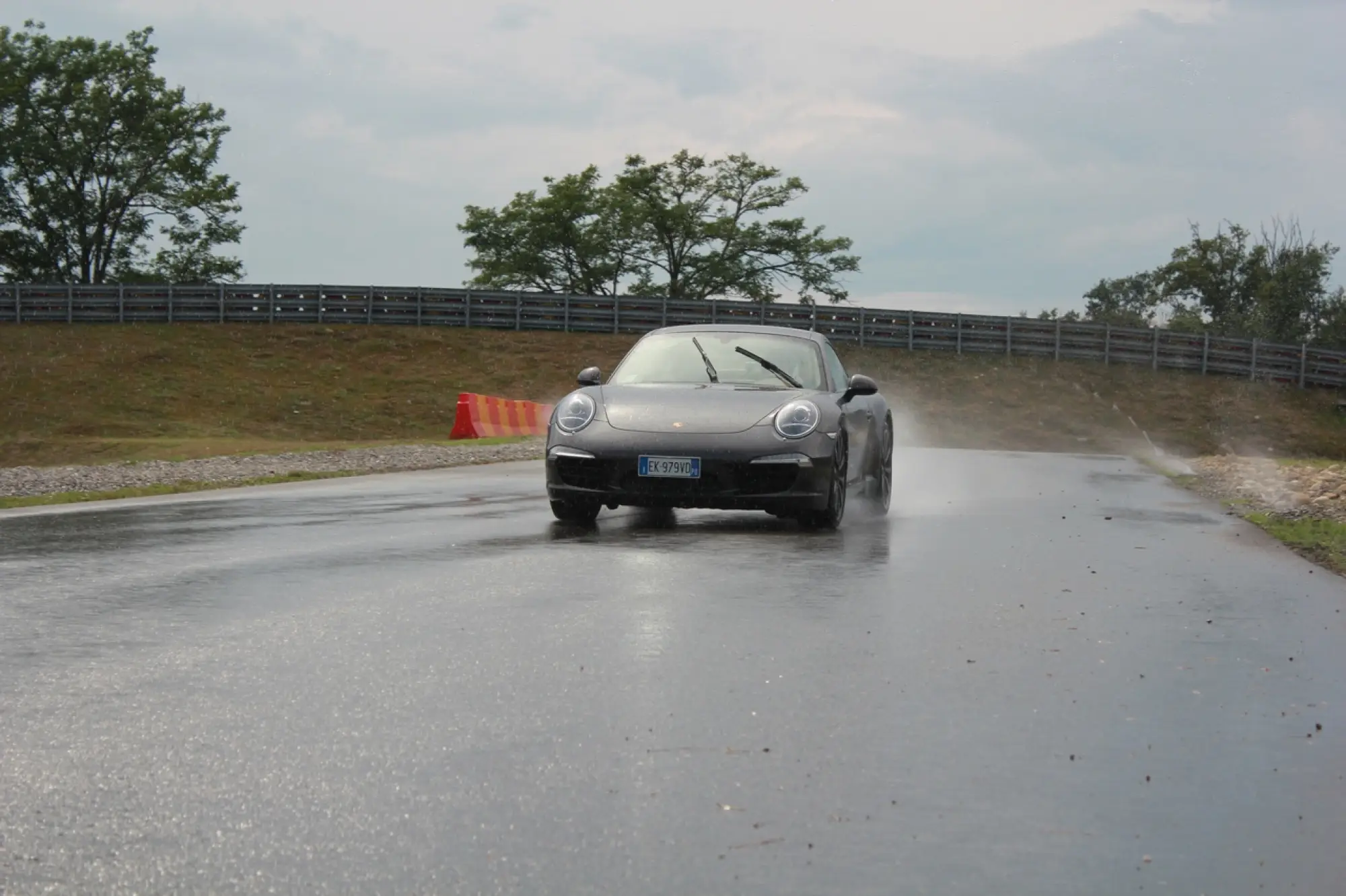 Porsche 911 Carrera S - Prova su strada e su pista Pirelli - 107