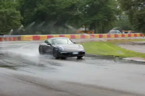 Porsche 911 Carrera S - Prova su strada e su pista Pirelli