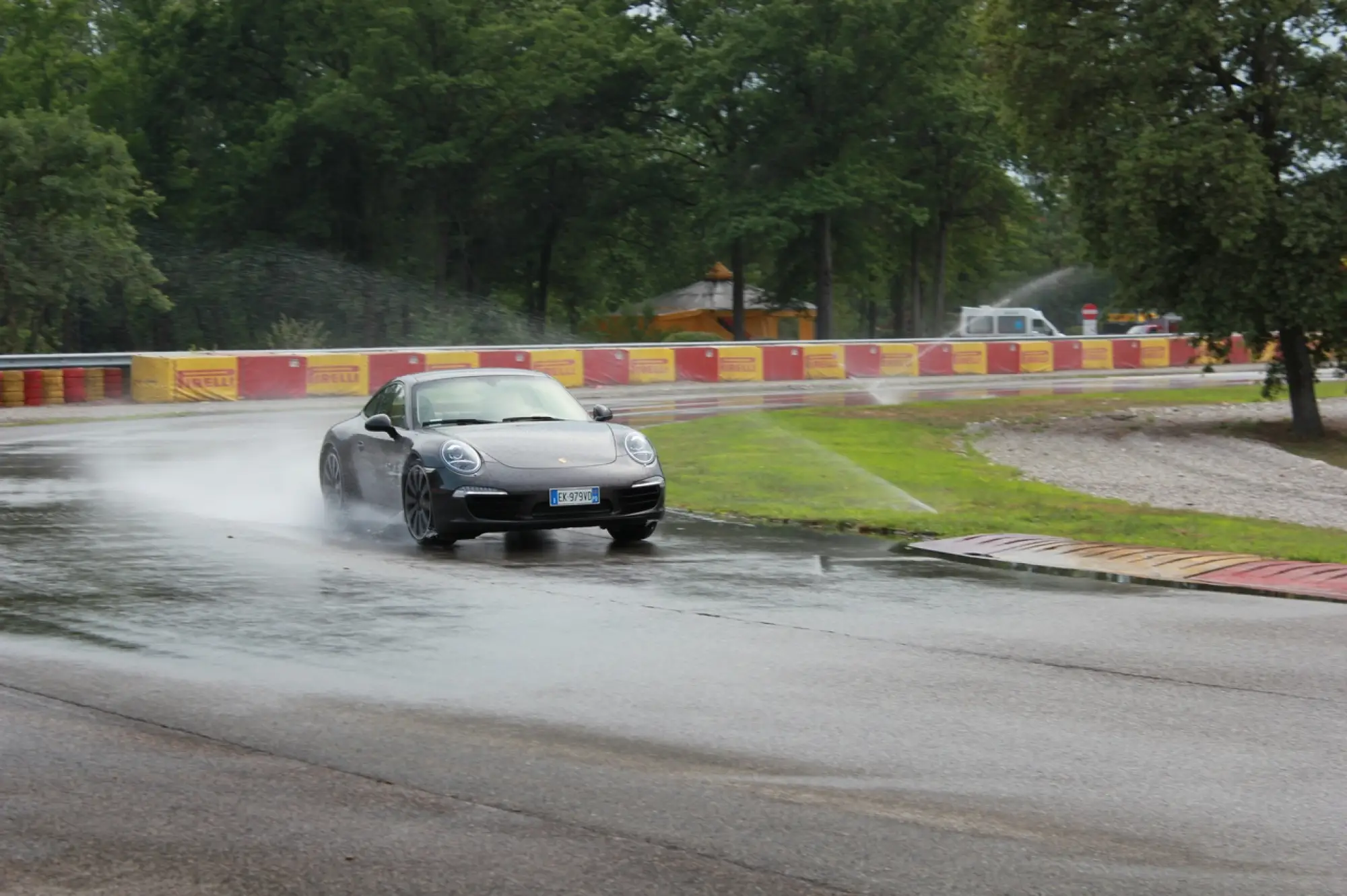 Porsche 911 Carrera S - Prova su strada e su pista Pirelli - 116