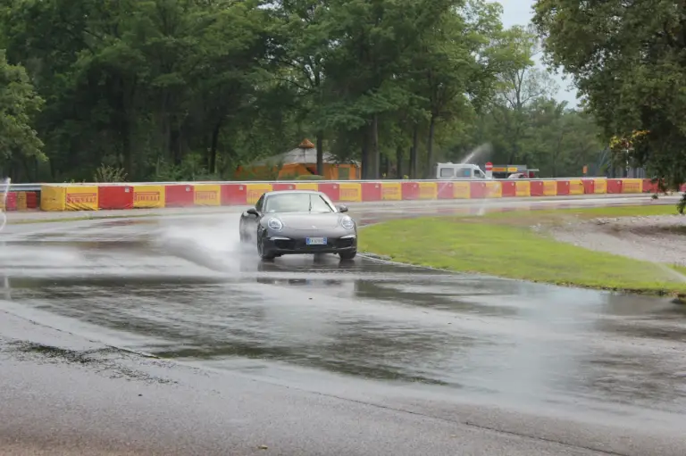 Porsche 911 Carrera S - Prova su strada e su pista Pirelli - 117