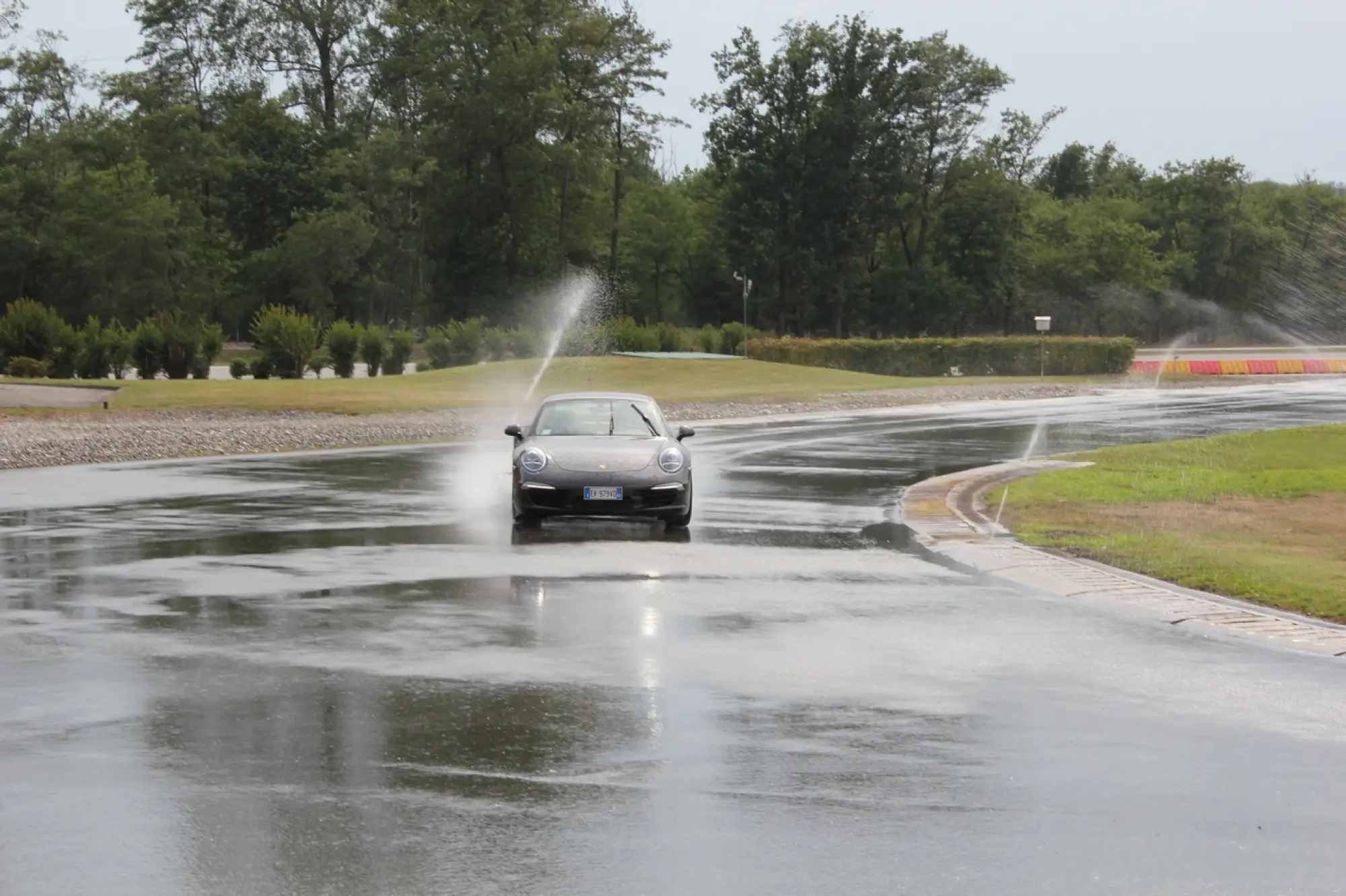 Porsche 911 Carrera S - Prova su strada e su pista Pirelli - 127