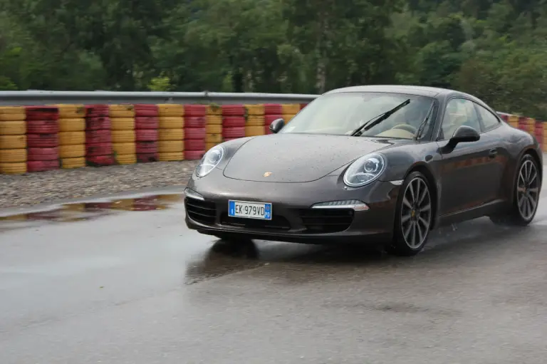 Porsche 911 Carrera S - Prova su strada e su pista Pirelli - 132