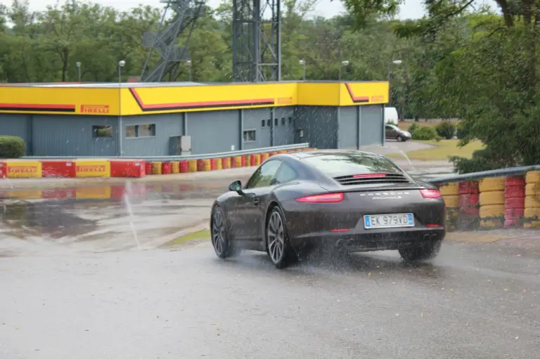 Porsche 911 Carrera S - Prova su strada e su pista Pirelli - 133