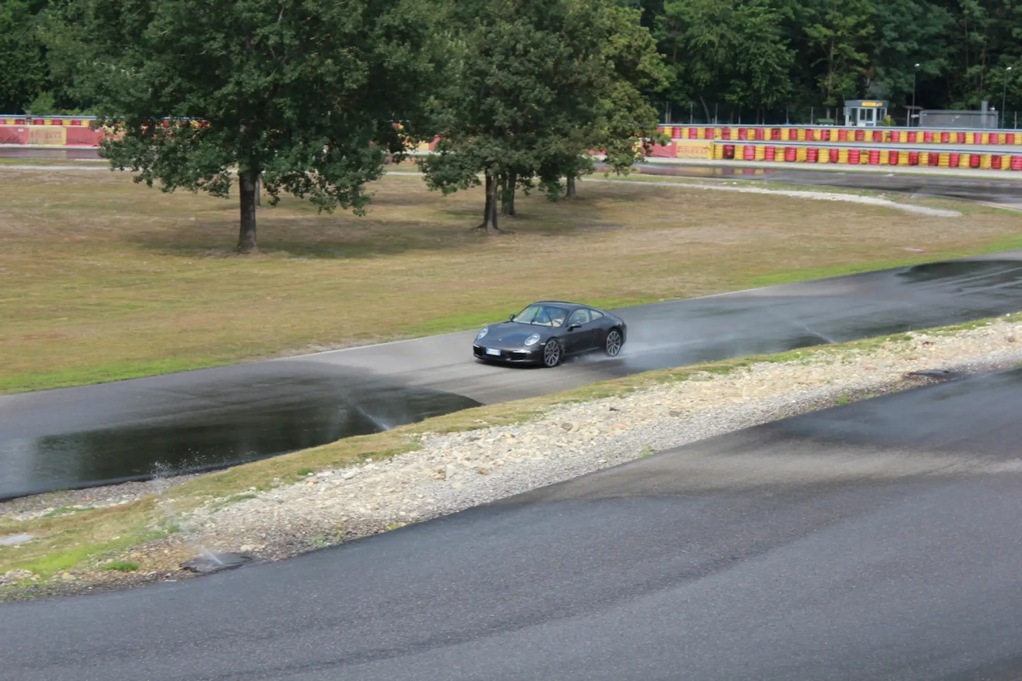 Porsche 911 Carrera S - Prova su strada e su pista Pirelli - 147