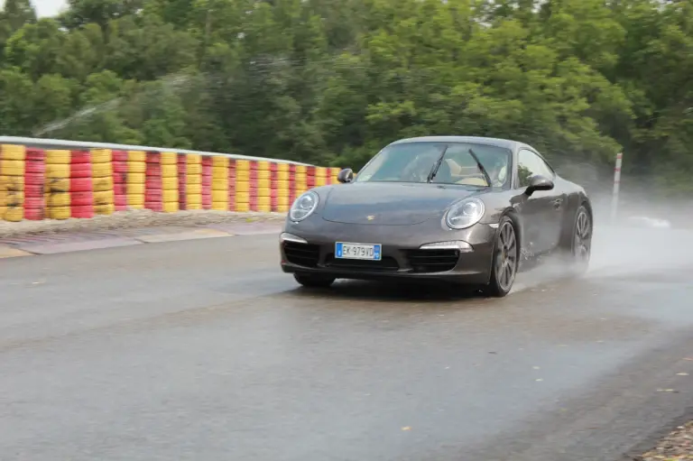 Porsche 911 Carrera S - Prova su strada e su pista Pirelli - 153