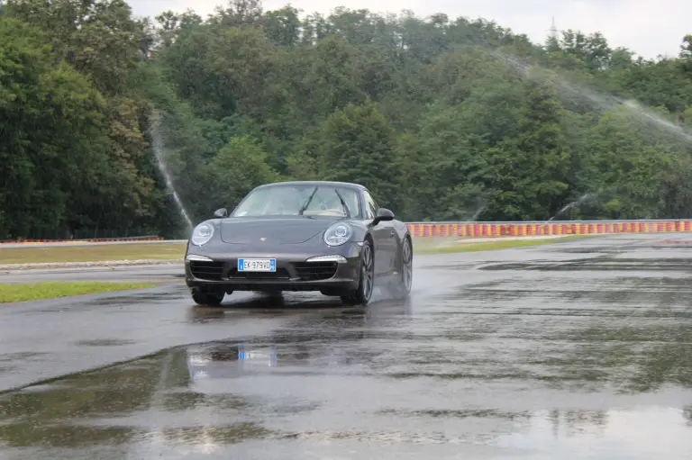 Porsche 911 Carrera S - Prova su strada e su pista Pirelli - 159