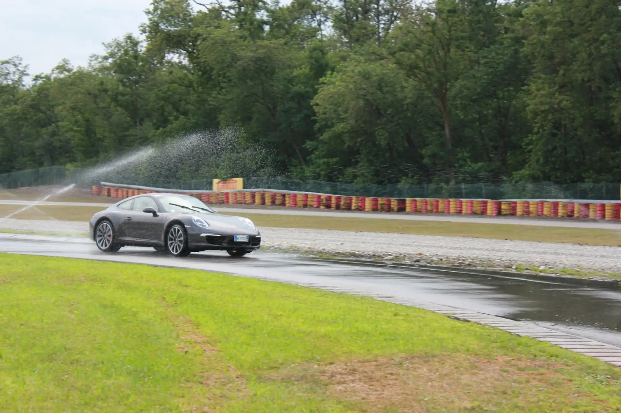 Porsche 911 Carrera S - Prova su strada e su pista Pirelli - 163