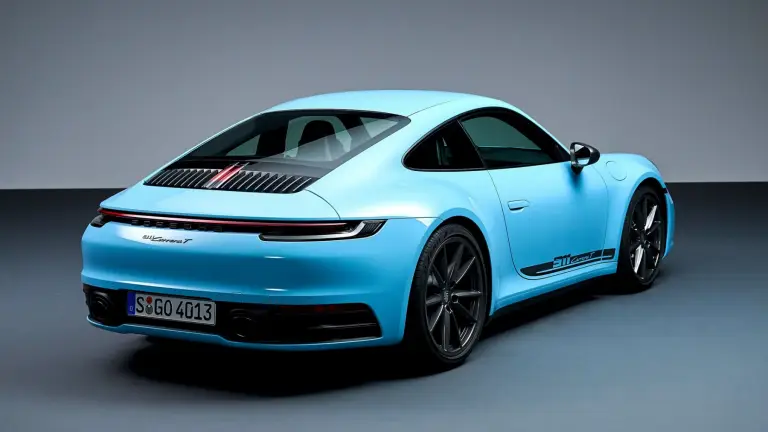 Porsche 911 Carrera T 2023 - 25