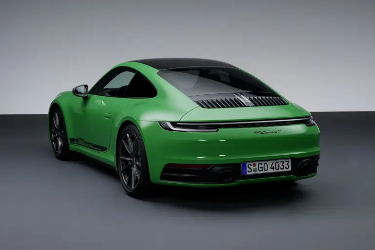 Porsche 911 Carrera T 2023 - 18
