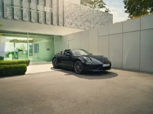 Porsche 911 Edition 50 Years Porsche Design - Foto