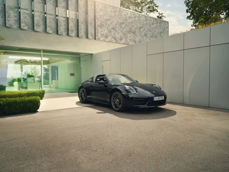 Porsche 911 Edition 50 Years Porsche Design - Foto - 2