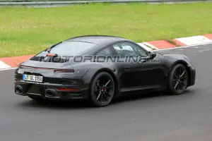 Porsche 911 foto spia 22 giugno 2018