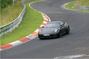 Porsche 911 foto spia 22 giugno 2018 - 11