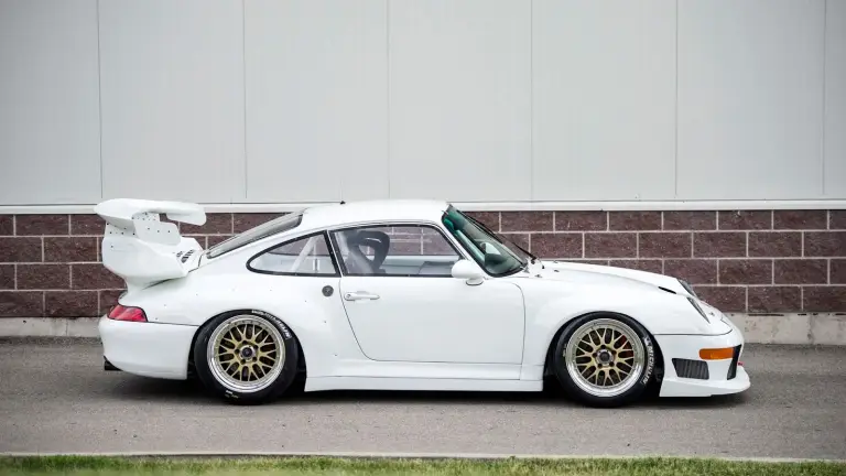 Porsche 911 GT2 Evo - 8