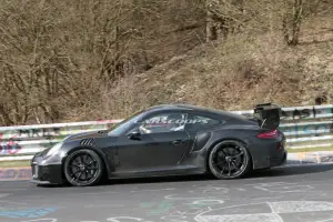 Porsche 911 GT2 RS 2018