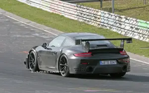 Porsche 911 GT2 RS 2018