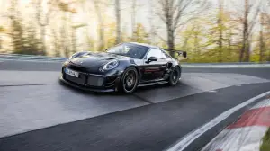 Porsche 911 GT2 RS - Record Nurburgring - 14