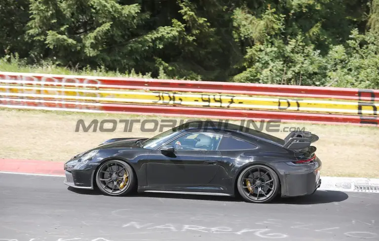 Porsche 911 GT3 2023 - Foto spia 24-06-2022 - 10