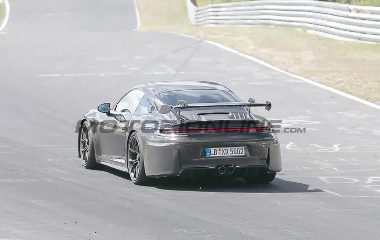Porsche 911 GT3 2023 - Foto spia 24-06-2022 - 12