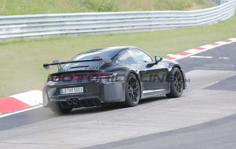 Porsche 911 GT3 2023 - Foto spia 24-06-2022 - 3