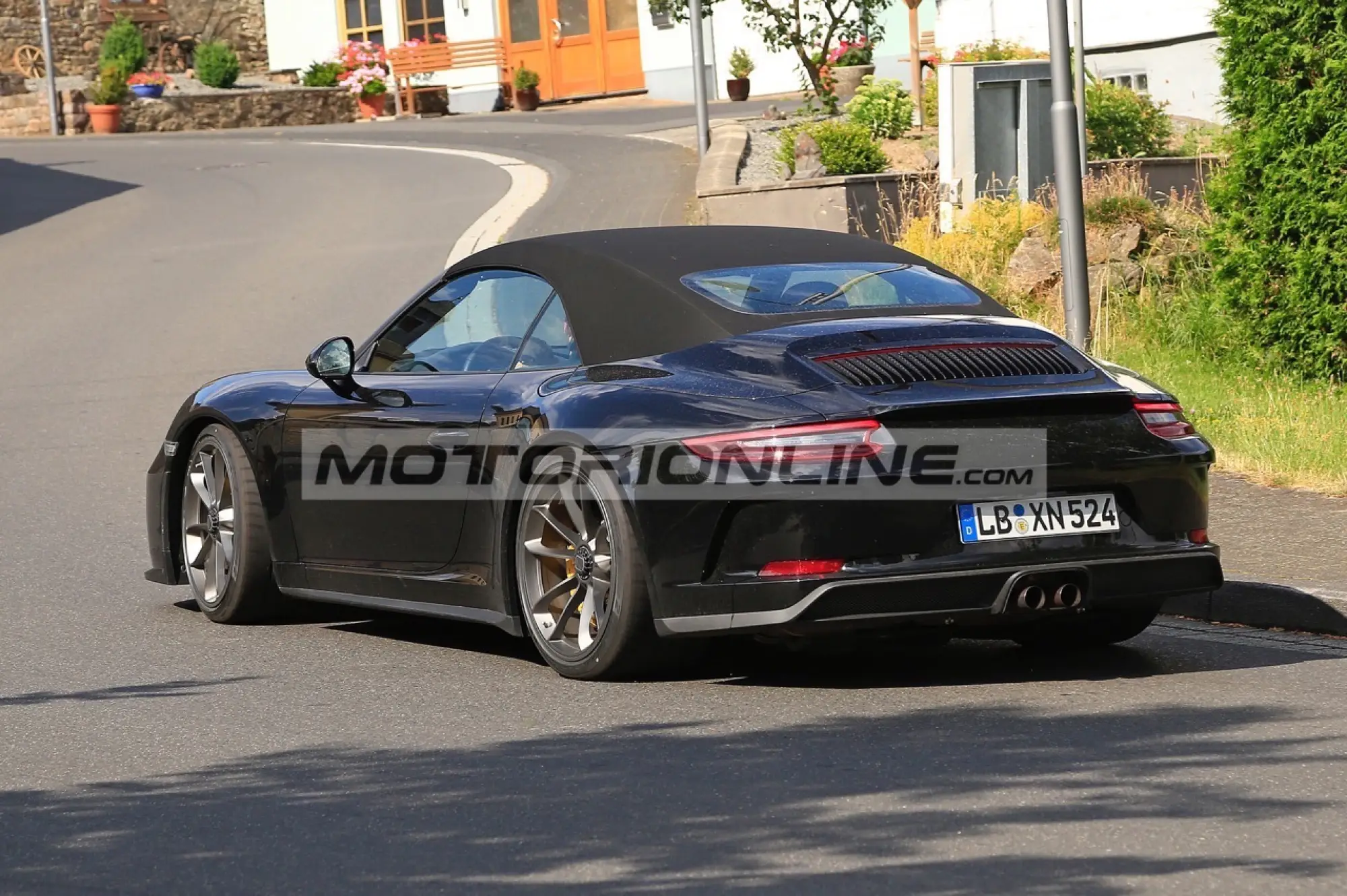 Porsche 911 GT3 cabrio - Foto spia 19-7-2018 - 15