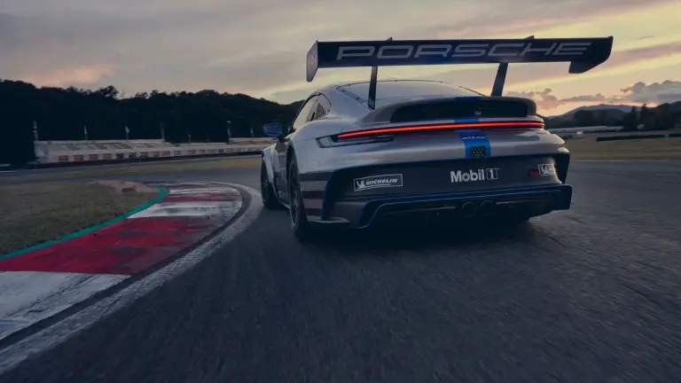 Porsche 911 GT3 Cup 2021 - 16