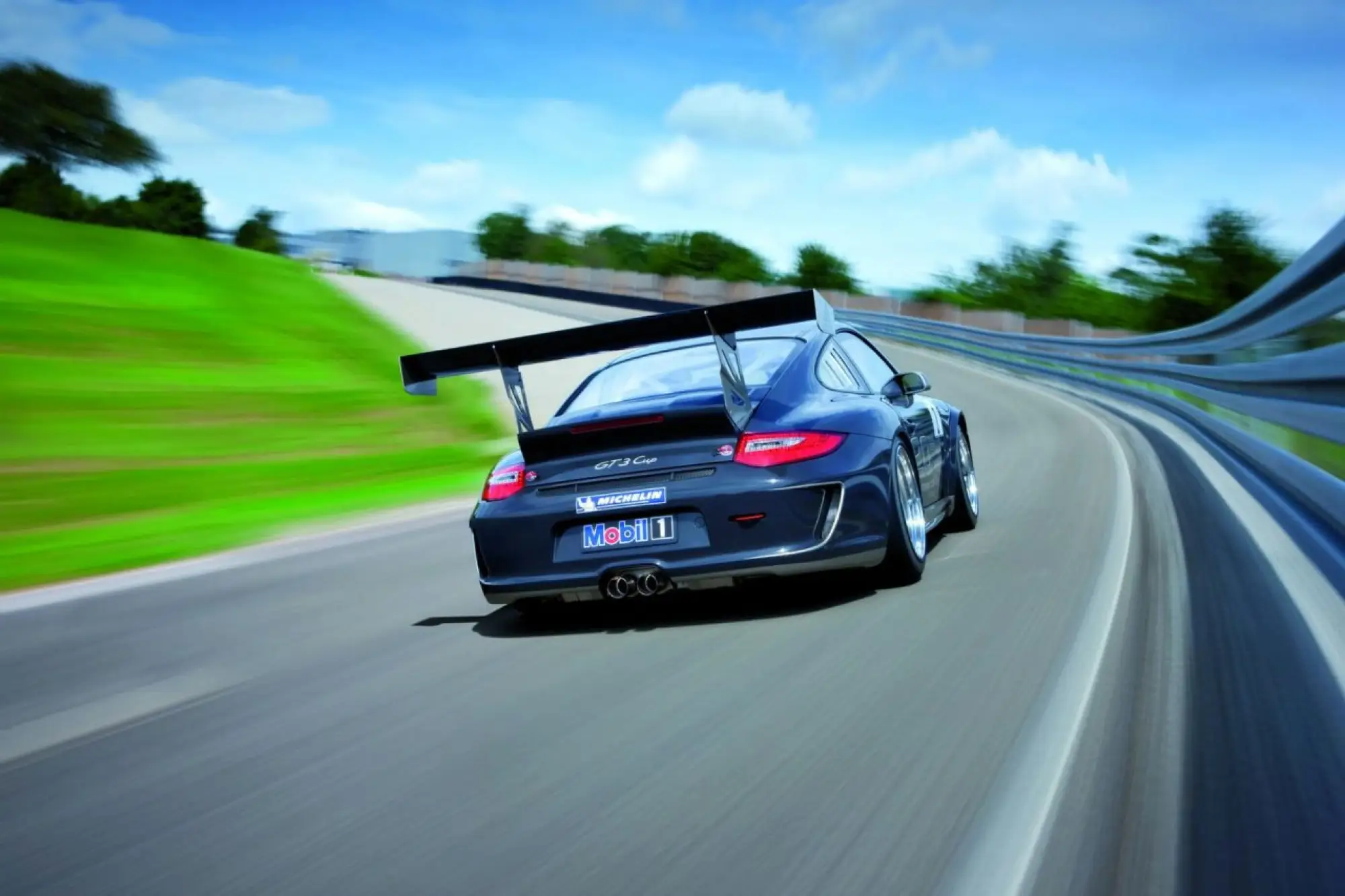 Porsche 911 GT3 Cup - 4